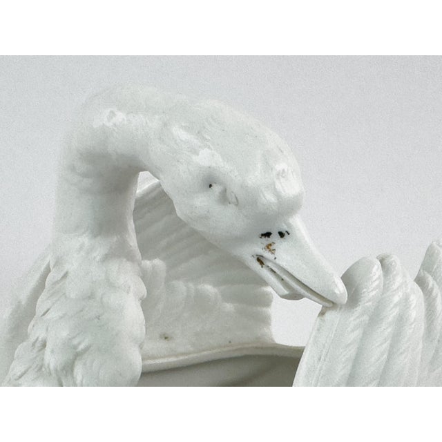 Early 20th Century Antique White Bisque Porcelain Swan Planter – Sculptural Jardinière For Sale - Image 5 of 12