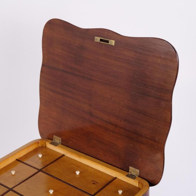Antique Mahogany Lamp Table with Column Base and Lock, 20th Century For Sale - Image 9 of 10