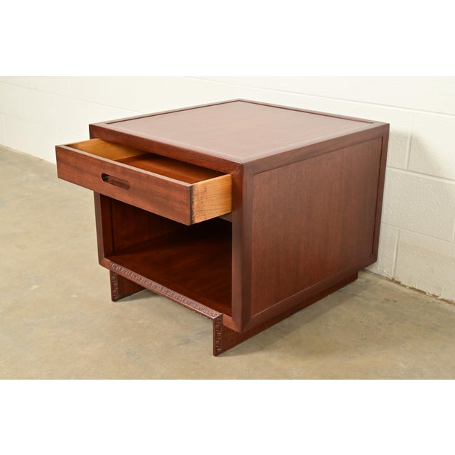 Frank Lloyd Wright for Heritage Henredon Taliesin Mahogany Nightstand or Side Table, Newly Refinished For Sale In South Bend - Image 6 of 16