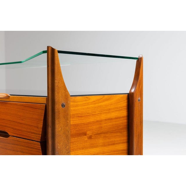 Italian Walnut Sideboard attributed to G. Cecchini and C. Cantu, Italy, 1950 For Sale - Image 16 of 18