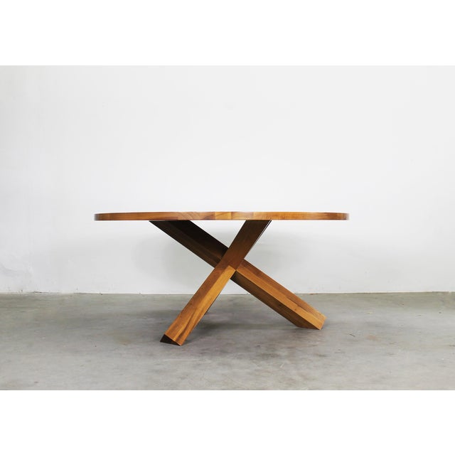 La Rotonda Round Table in Walnut Wood by Mario Bellini for Cassina, 1980s For Sale - Image 6 of 15