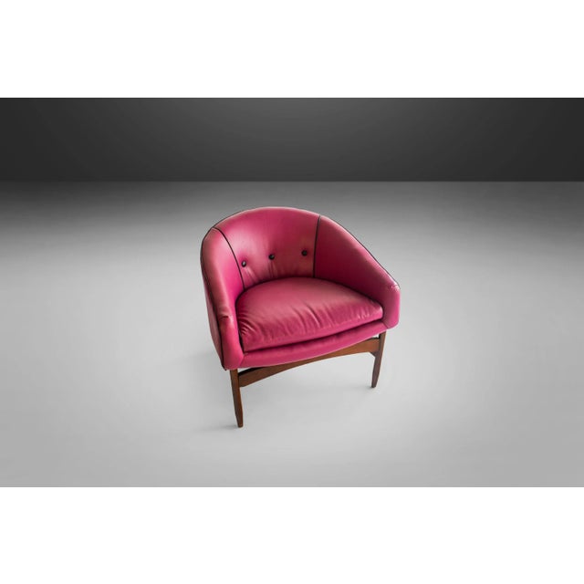 Mid Century Modern Sculptural Barrel Lounge Chair by Lawrence Peabody, circa 1960s For Sale - Image 10 of 11