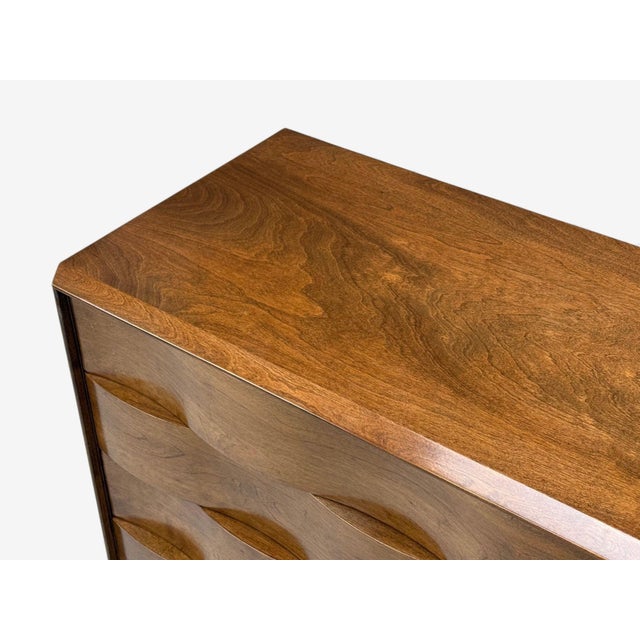 Edmond J Spence, Swedish Modern, Maple, Rare Wave Dresser, 1950s For Sale In New York - Image 6 of 13