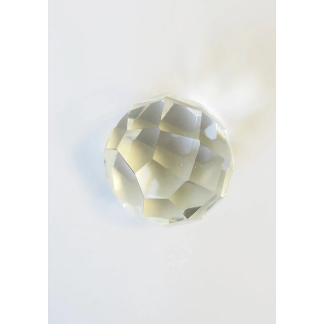 Crystal Geometric Honeycomb Paperweight or Decorative Object For Sale In New York - Image 6 of 13