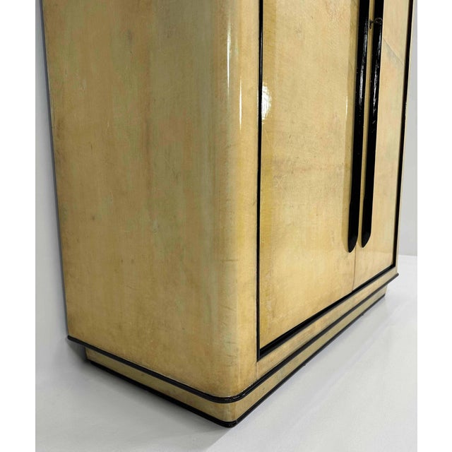 Italian Art Deco Parchment and Walnut Dye Armoire atributed to Guglielmo Ulrich, 1940s For Sale - Image 6 of 8