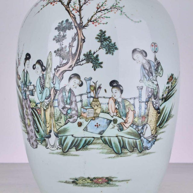 Antique Chinese Vase, in Very Good conditions. Designed 1890 to 1919 This piece is attributed to the mentioned...