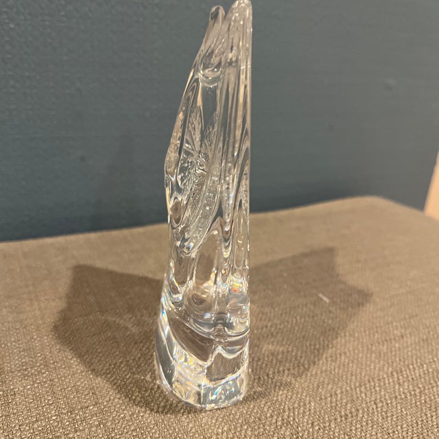 Mid-Century Modern Vintage Large Daum France Crystal Owl Sculpture Paperweight - 5.5” For Sale - Image 3 of 9