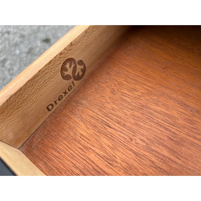 Mid 20th Century Drexel Et Cetera Asian Chinoiserie Black Lacquer Small Gateleg Side Table For Sale - Image 5 of 8