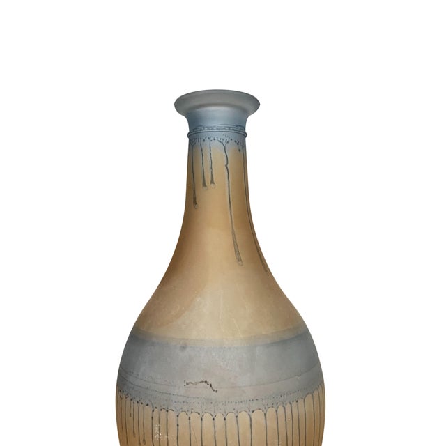 Art Nouveau Blue and Yellow Glass Vase in the style of Daum, 1890s For Sale - Image 5 of 10