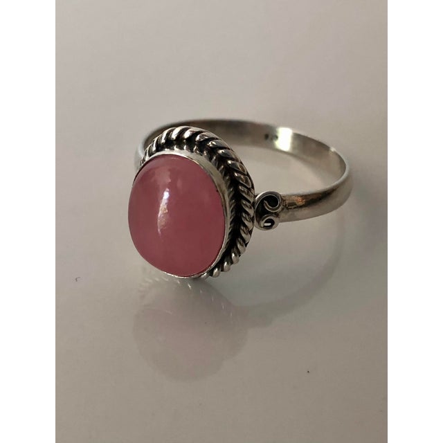 Vintage Rose Quartz Cabochon Stone and Sterling Ring (Size 9.5) For Sale - Image 4 of 8