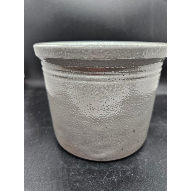 American Eldreth Pottery Salt Glaze Crock Florals Raised Glaze, Signed For Sale - Image 3 of 4