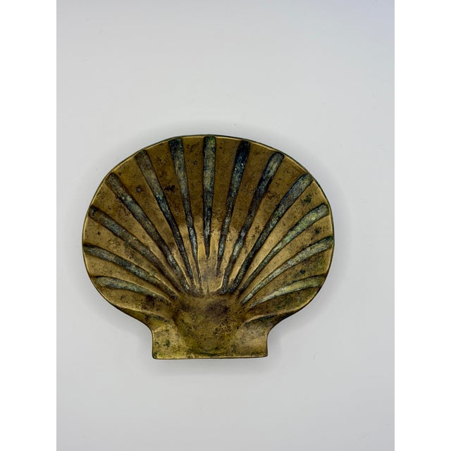 Hollywood Regency Vintage Brass Seashell Catchall Dish – Coastal Shell Trinket Tray For Sale - Image 3 of 5