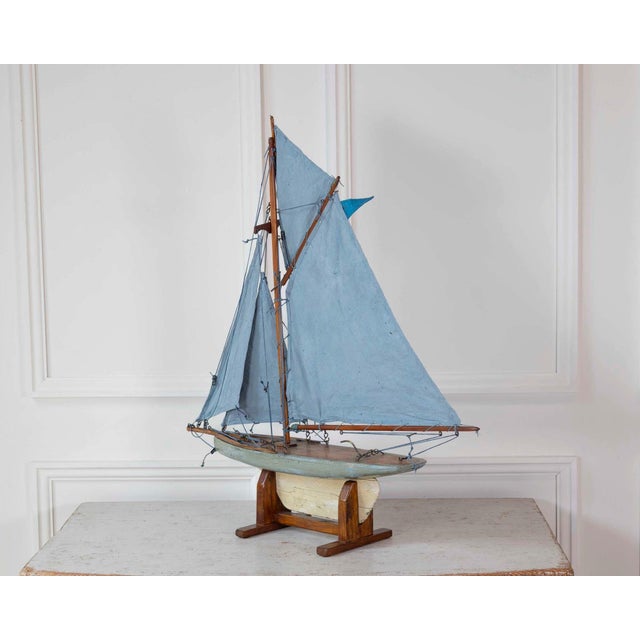 English 20th Century Bowman Carved Wood Gaff Cutter Pond Yacht For Sale - Image 12 of 18