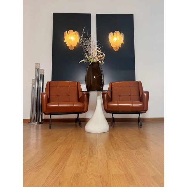 perfect vintage condition and fully working; the glasses are perfect and the chrome has wear consisting in age and use....