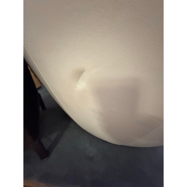 Sculptural Curved White Leather Sectional Sofa With Chaise – Organic Modern Design by Moroni For Sale - Image 10 of 12