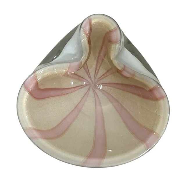 Mid-Century Modern 1960s Alfredo Barbini Murano Circus Tent Pink Catch All/Bowl/Ashtray For Sale - Image 3 of 13