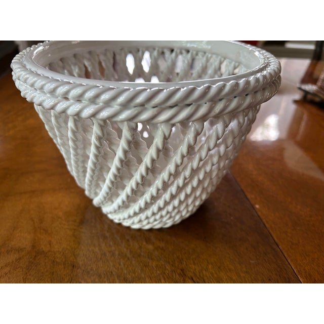 Mid 20th Century Vintage Italian Handmade Small Rope Twist Basketweave Ceramic Cachepot/Planter, Blanc De Chine. For Sale - Image 5 of 5