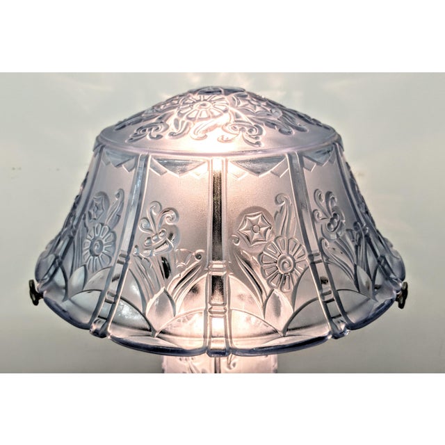 Transparent French Art Deco Table Lamp Signed Lorrain Nancy France For Sale - Image 8 of 11