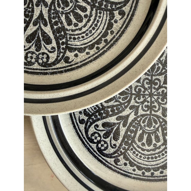 Set of 5 Noritake Primastone Dinner Plates – Malaga Pattern – Vintage Stoneware – 10.5 Inch Diameter For Sale - Image 11 of 12