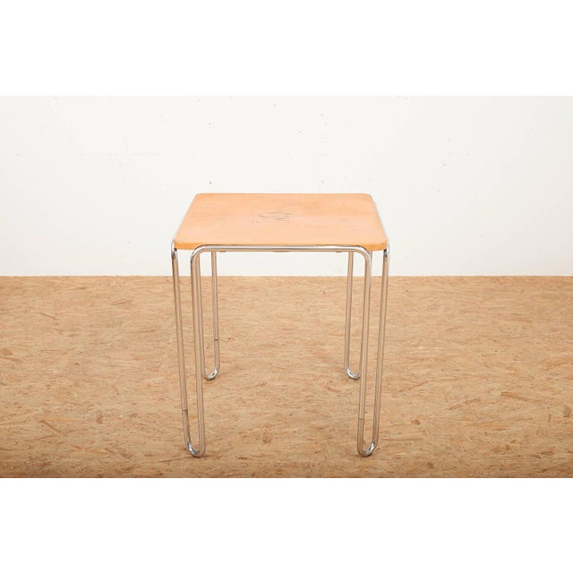 Bauhaus Loop Table B10 in Chrome-Plated Tubular Steel and Peach-Colored Lacquered Plywood by Marcel Breuer, 1927 For Sale - Image 3 of 14