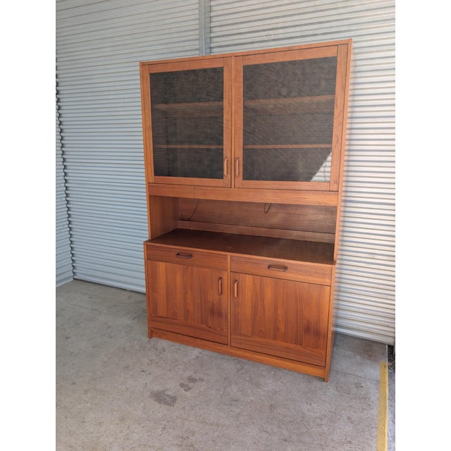 Mid-Century Modern 1970s Clausen & Son Danish Modern Teak and Veneer China Cabinet Display Hutch For Sale - Image 3 of 16