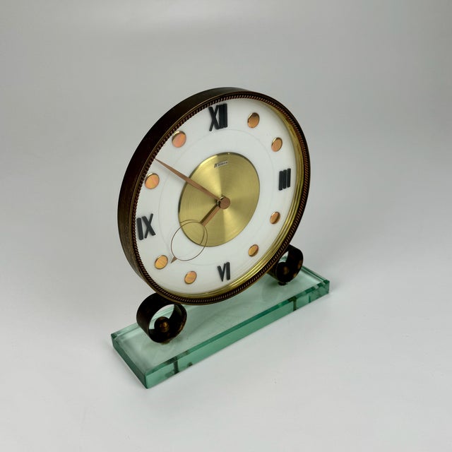Modern Mid-Century Modern Desk Mantel Clock from Famos, 1950s For Sale - Image 3 of 7