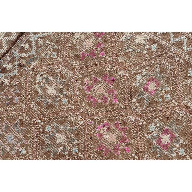 Vintage Turkish Embroidered Kilim With All-Over Star Design on a Taupe Ground For Sale - Image 13 of 13