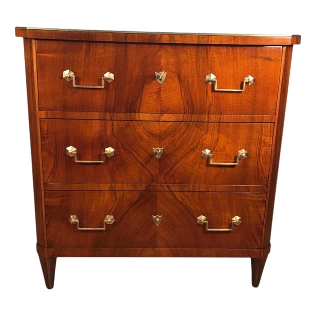 Antique Biedermeier Walnut Chest of Drawers, 1820s For Sale