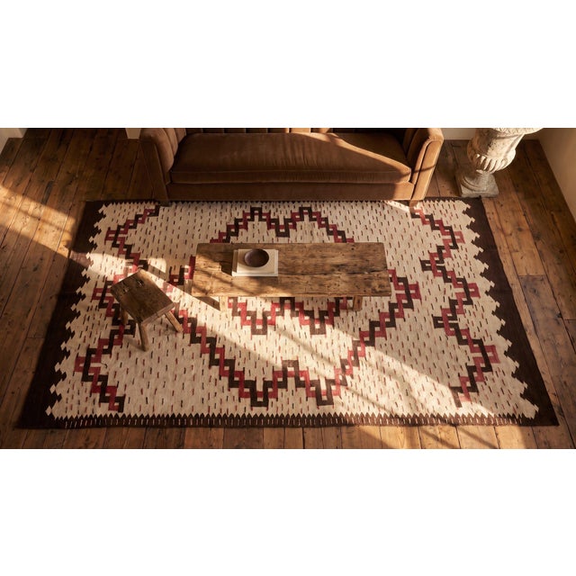 1930s Beige Medallion Antique American Navajo Rug 5' X 6'10" Flatweave Wool Carpet For Sale - Image 15 of 16