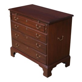 Example of Henkel Harris Dressers and Chests of Drawers
