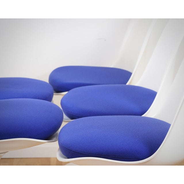 Tulip Chairs by Eero Saarinen for Knoll International, Set of 5 For Sale - Image 5 of 18