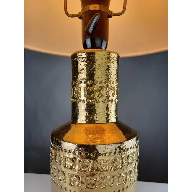 Bitossi Gold Glazed Table Lamp with Decorative Hand Incised Bands from Bitossi, 1960s For Sale - Image 6 of 8