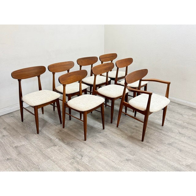 Set of 8 Mid Century Modern Walnut Dining Chairs For Sale - Image 9 of 9