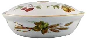 England Evesham Lidded Tureen in Porcelain with Fruits from Royal Worcester, 1980s
