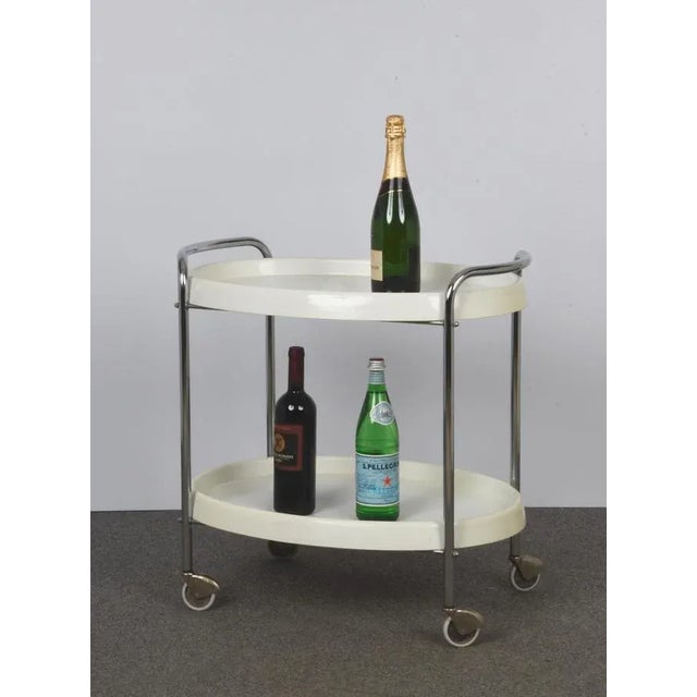 Mid-Century Italian Oval White Plastic and Metal Chrome Bar Cart, 1950s For Sale - Image 11 of 15