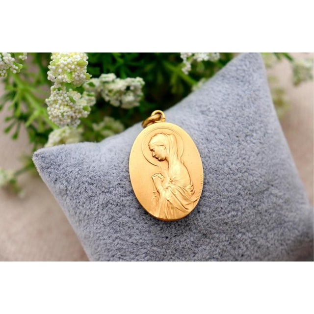 19.2k Gold Pendant For Sale - Image 4 of 6