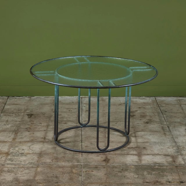 Brown Jordan 1960s Round Patio Table With Oxidized Bronze Frame by Walter Lamb for Brown Jordan, Attributed For Sale - Image 4 of 10