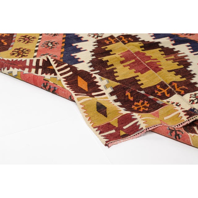 Textile Mid 20th Century Bold Geometric Medallion Kilim Rug For Sale - Image 7 of 11