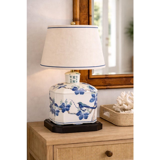 Vintage Blue & White Chinoiserie Porcelain Table Lamp – Hand-Painted Bird Motif – Oval Shade Coastal Regency (Sku 270) For Sale In Los Angeles - Image 6 of 7