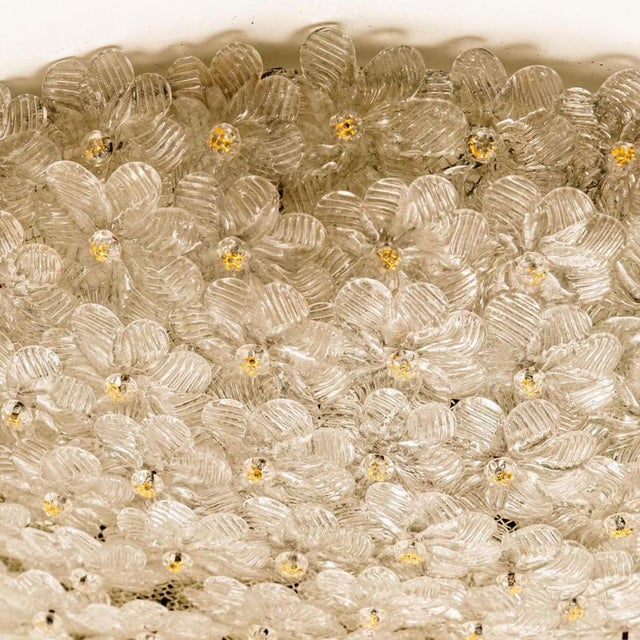 Large Flower Flush Mount in the style of Barovier & Toso, 2000 For Sale - Image 4 of 13