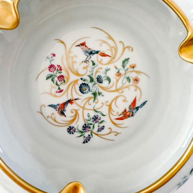 Large Vintage French Limoges Porcelain Ashtray With Birds of Paradise & 22k Gold Gilding For Sale - Image 4 of 12