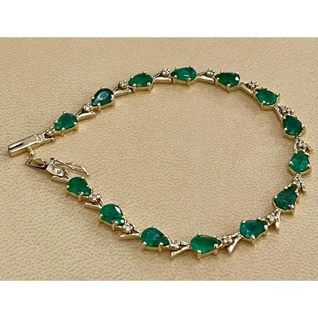 7 Carat Natural Brazil Emerald and Diamond Tennis Bracelet 14 Karat Yellow Gold For Sale - Image 16 of 18