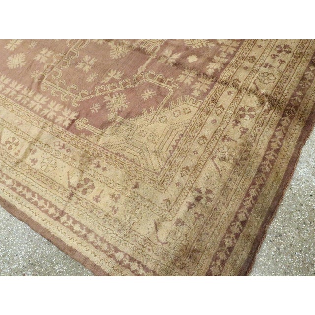 Galerie Shabab Collection Early 20th Century Turkish Oushak Room Size Carpet For Sale In New York - Image 6 of 8