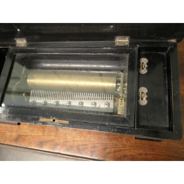 Victorian Cylinder Music Box in Marquetry For Sale - Image 9 of 10