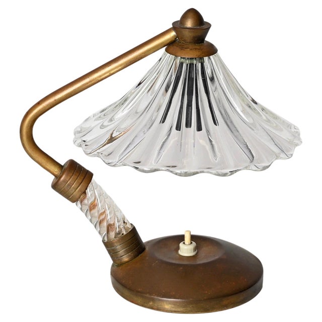 Bellflower Table Lamp in Murano Glass and Brass attributed to Ercole Barovier, Italy, 1940s For Sale - Image 16 of 16