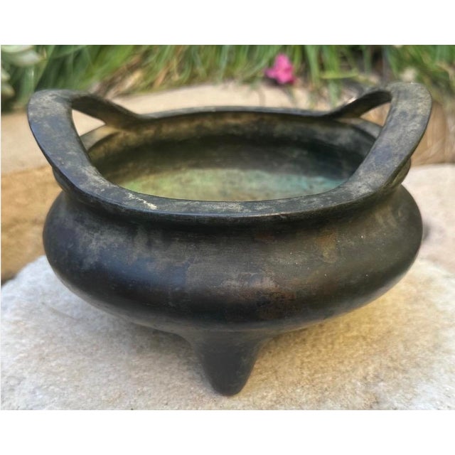 Metal Antique Chinese Bronze Tripod Censer With Strap Handles & Xuande Mark Late Ming For Sale - Image 7 of 18