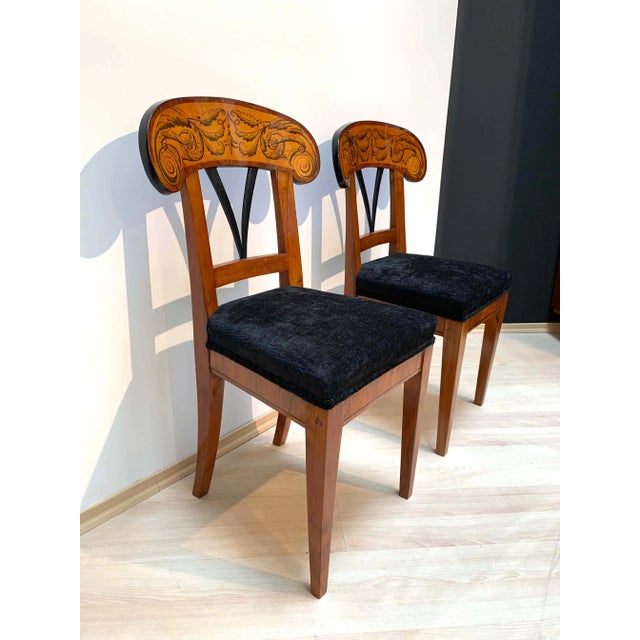 Set of Pair of Biedermeier Shovel Chairs, Walnut, Ink Painting, South Germany, 1830s For Sale - Image 5 of 18