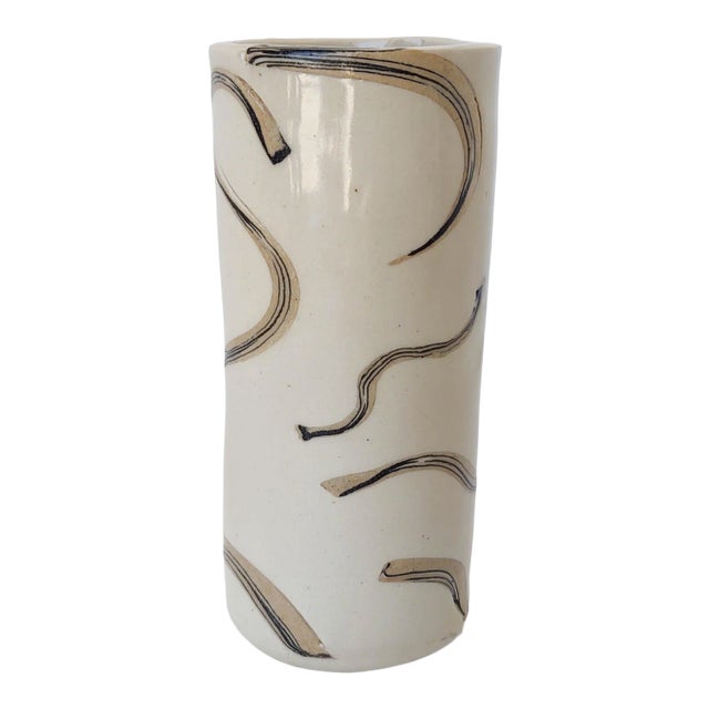 White and Tan Minimal Vase With Abstract Nerikomi Inlay For Sale