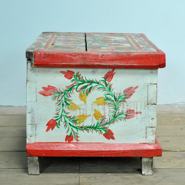Small Folk Art Chest, 1930 For Sale - Image 10 of 12