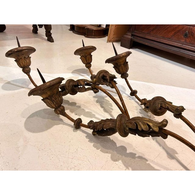 Carved and Gilded Wooden Sconces, Central Italy, Late 17th-Early 18th Century, Set of 2 For Sale - Image 6 of 8
